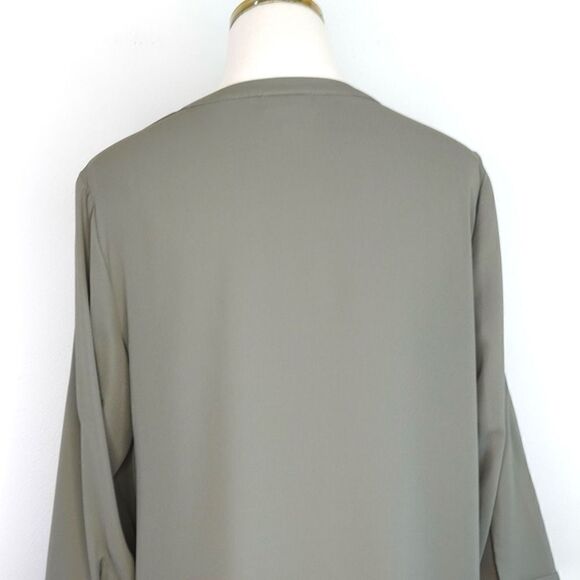 J.Jill Asymmetrical Lightweight Split Neckline Moss Green Chiffon Blouse Sz M - Picture 12 of 15